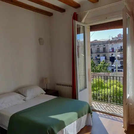 Big Bright Spacious Center Daire Barselona
